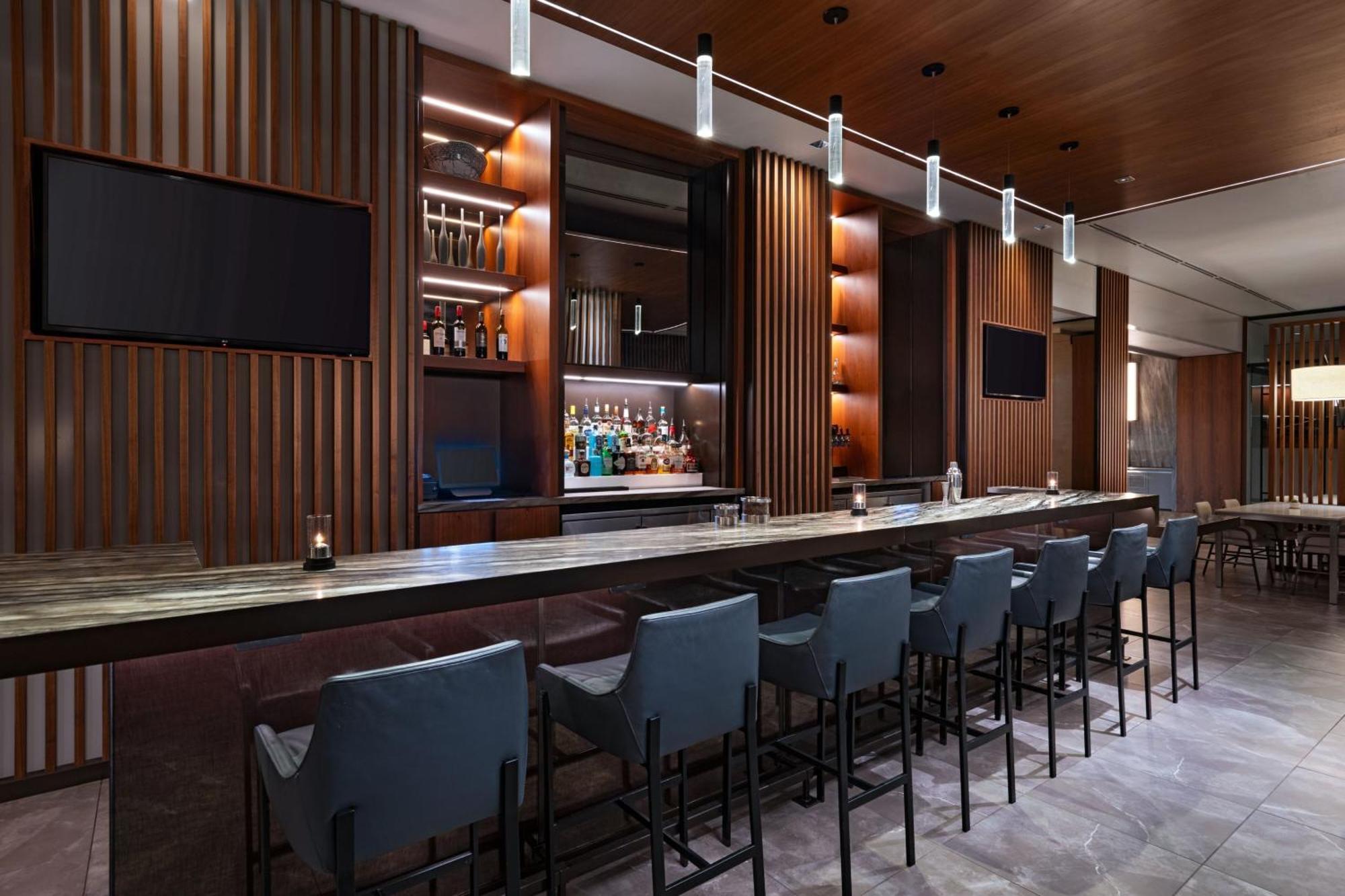 Ac Hotel Houston Downtown Екстериор снимка